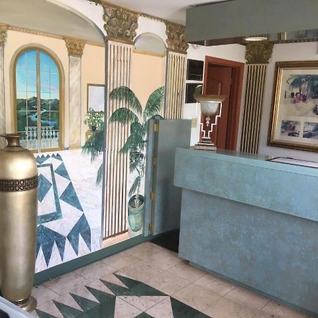 Deluxe Inn 갈로웨이 외부 사진